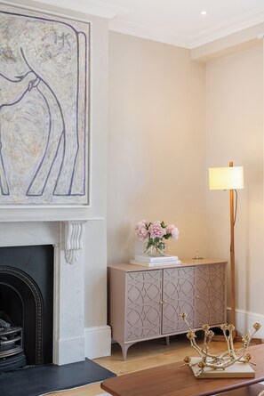 Interior - Historic, elegant and luxurious home in St John's Wood, central London (London)