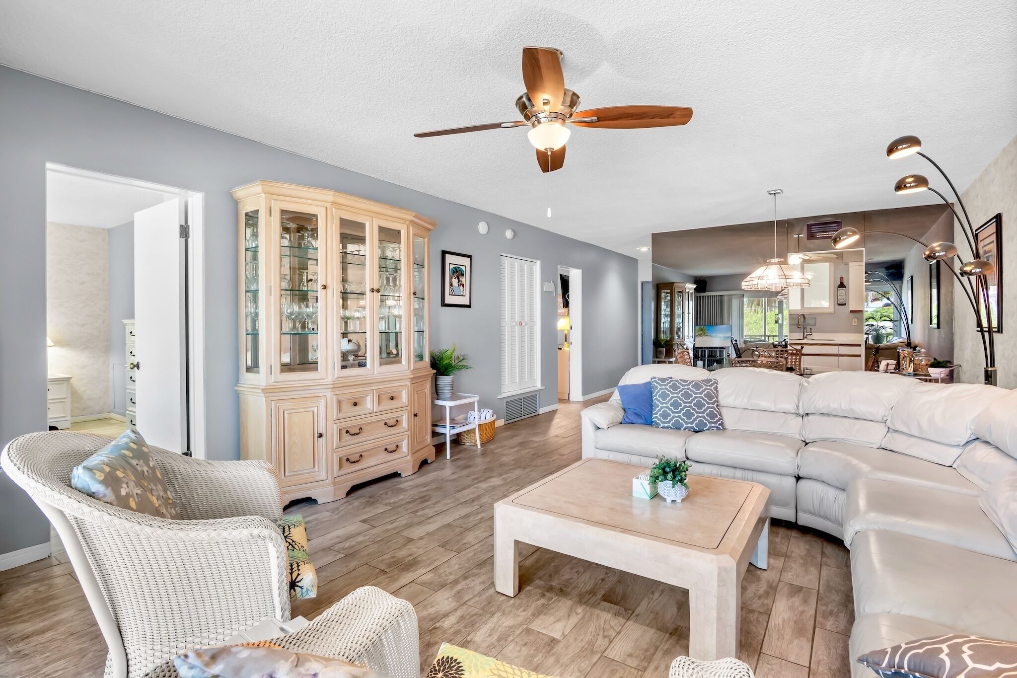 Lido Beach Oasis - Book Your Dream Vacation Today! - Sarasota, FL
