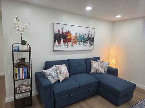  1 bedroom apartment with WiFi, sleeps 4