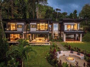Exterior - BLUE LOTUS - BRAND NEW Luxury Ocean View Designer Retreat (Provincia de Puntarenas)