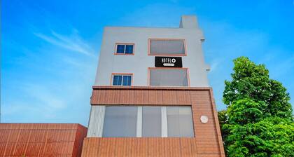 Hotel O Square Mall Hyderabad
