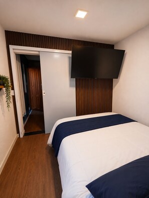 Room - Cozy house in the city center. (Ponte Nova)