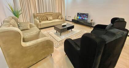 Prime Bole 3BR Apartment, Walk to Airport, Balcony Views