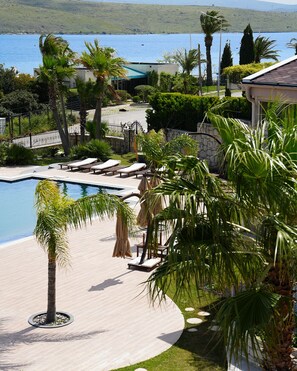 Piscine extérieure