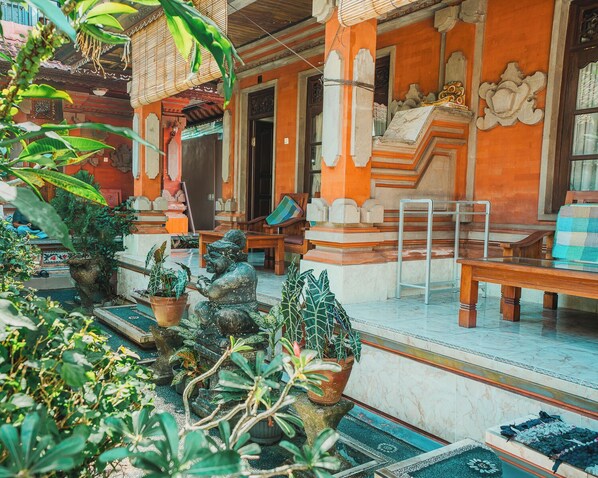 Lobby - Tude's Family Homestay (Gianyar)