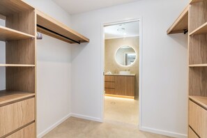 Interior - Bliss On The Avenue - Style, sophistication, elegance (Burleigh Waters)