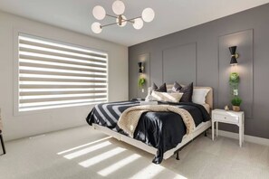 5 bedrooms - Luxuria Vibe & Vogue 5 Bdrm Near Lake! (Chestermere)