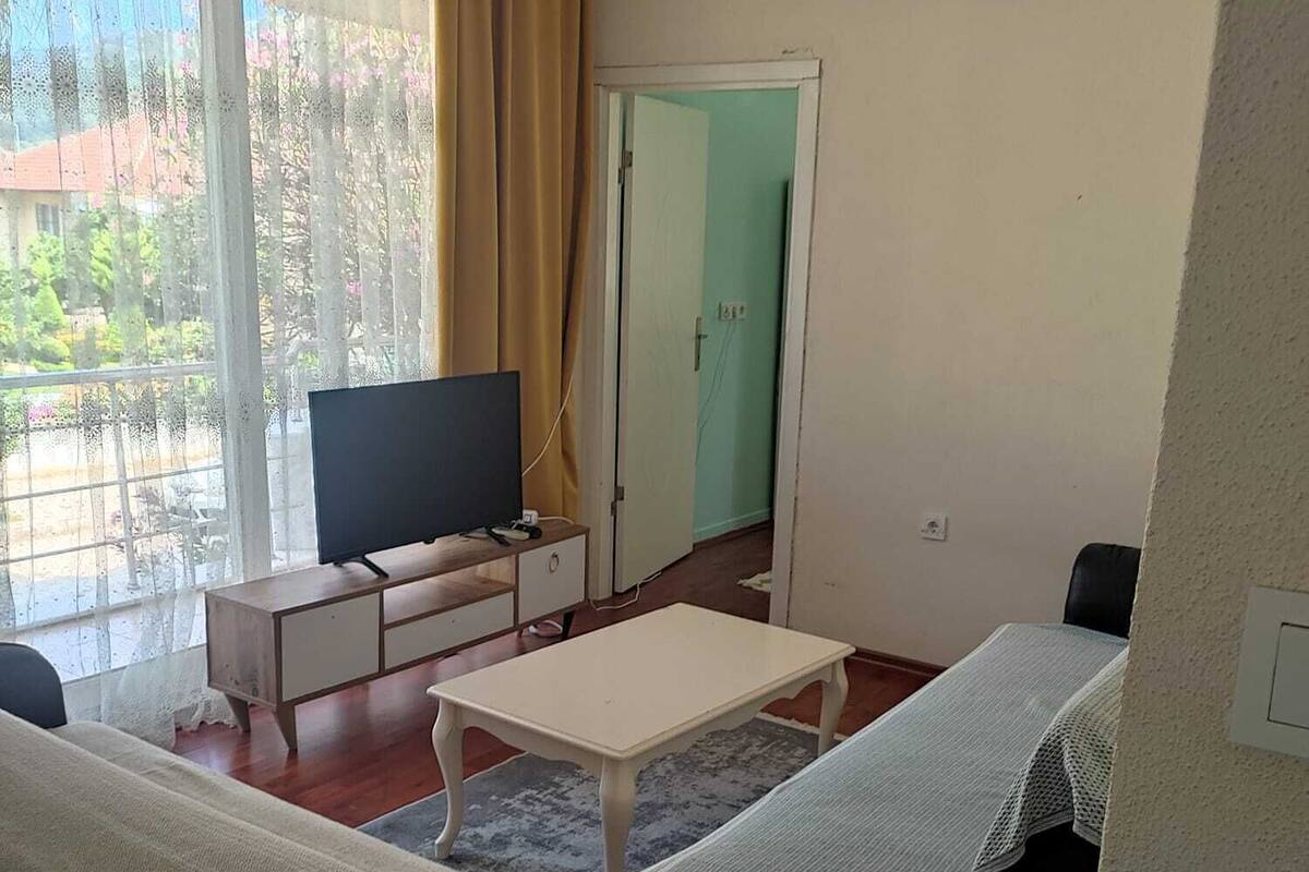 Family Apartment, Balcony, City View | Living area