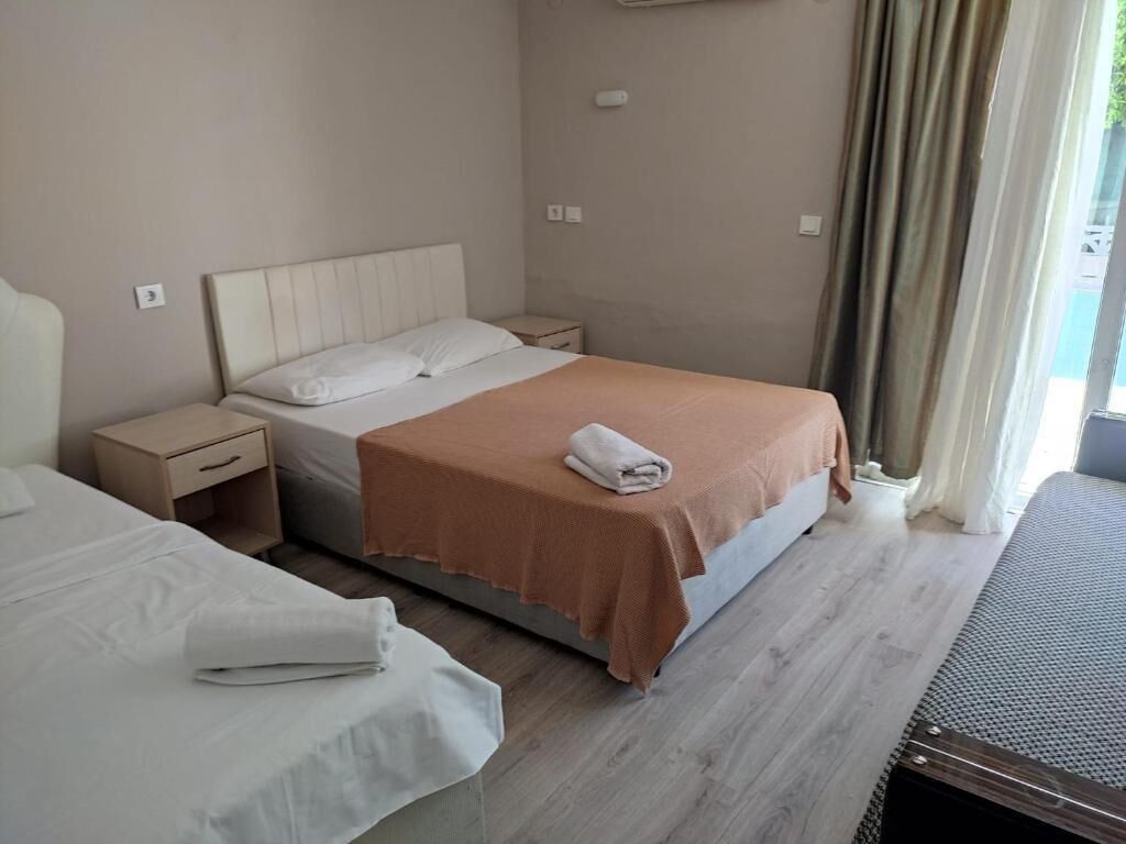 Iron/ironing board, free WiFi