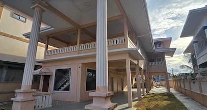FiveHubs Guest House-Amazing View