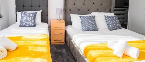 1 bedroom, WiFi (free), bed sheets