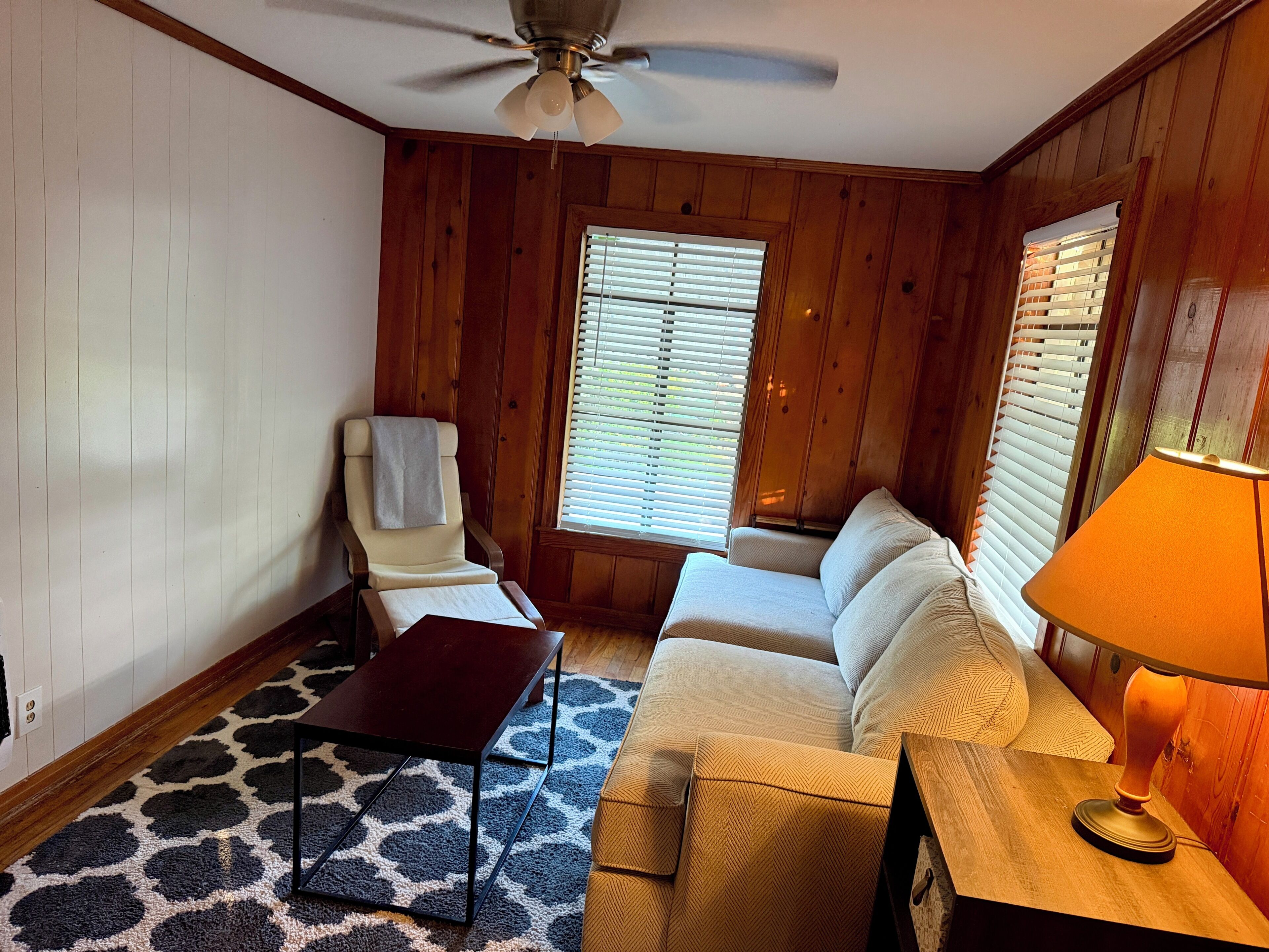 Cozy 1-bedroom Apartment In Nice Brownwood With Ac - Brownwood, TX