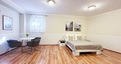 Sophia Neighborhood - Spacious 92-square-meter basement apartment near Goethepark