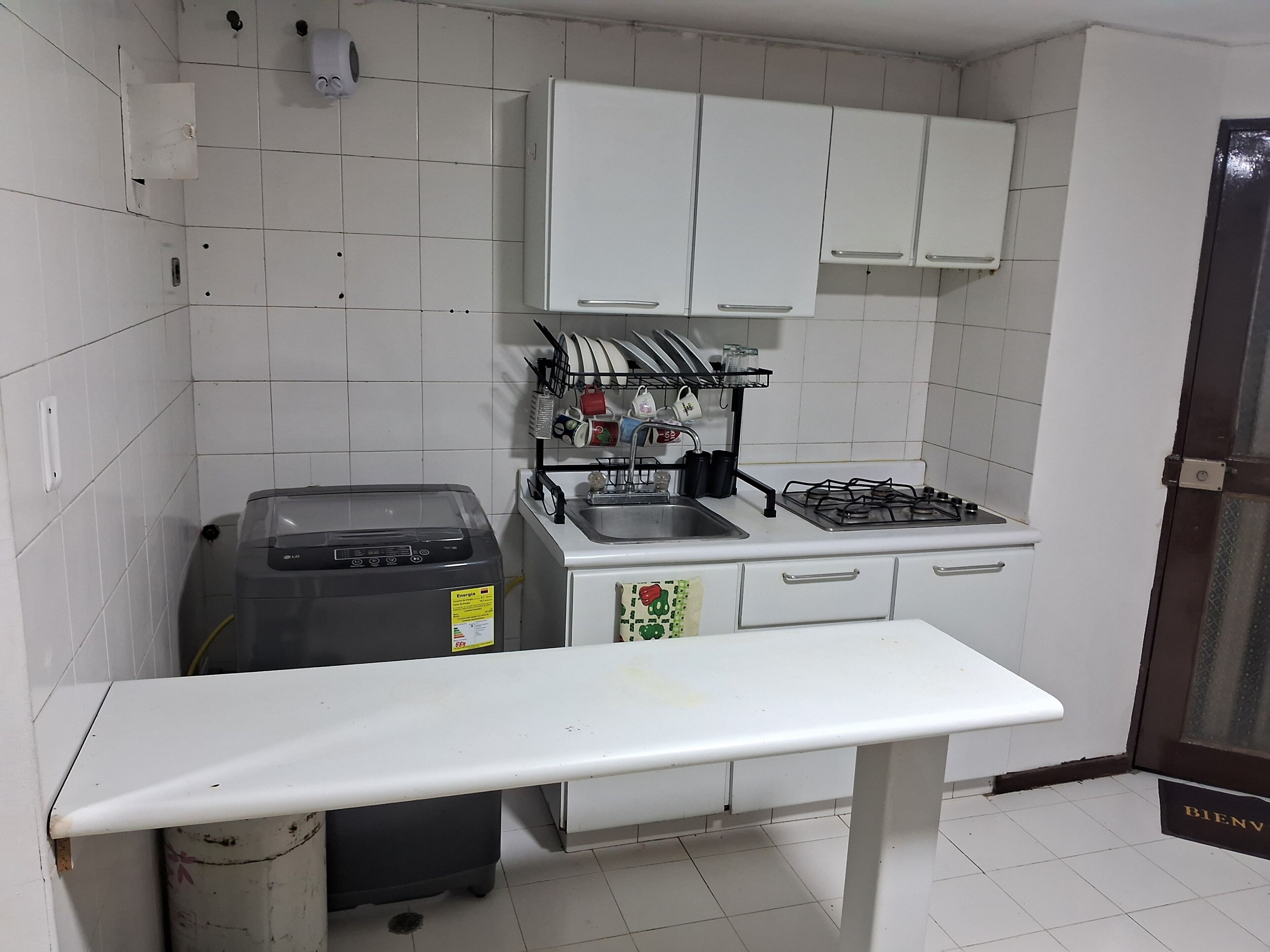 厨具/餐具、餐桌