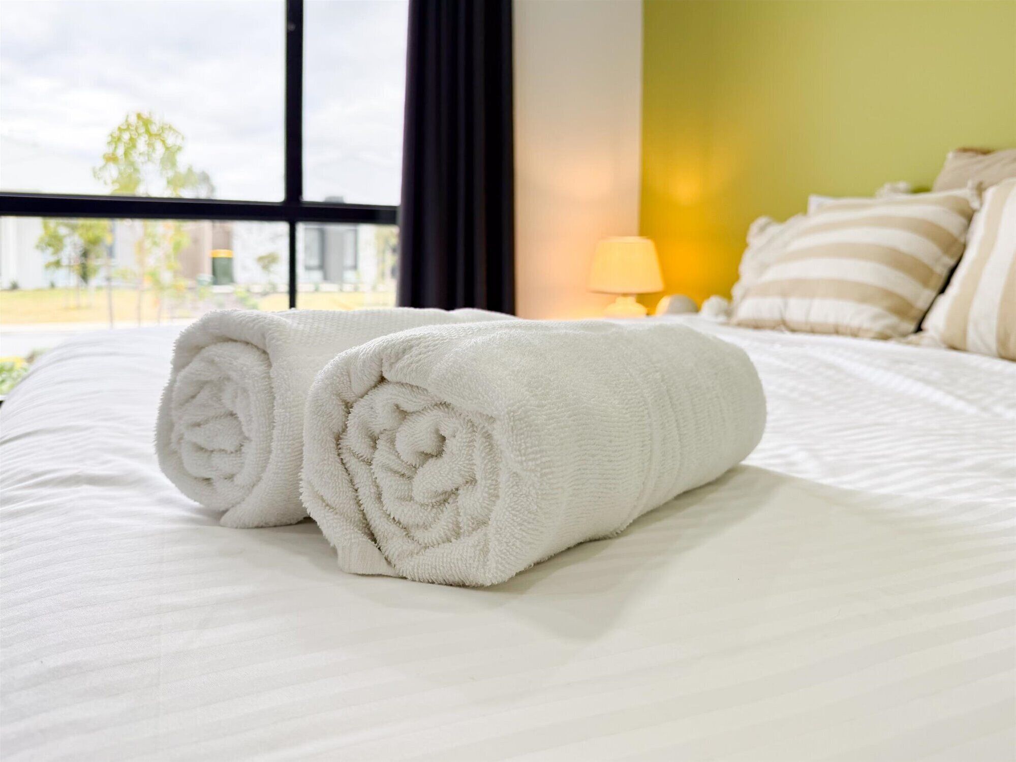 4 bedrooms, WiFi, bed sheets