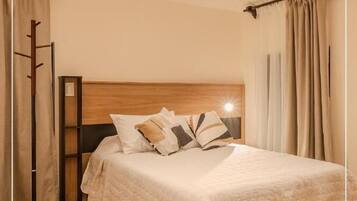 Deluxe Room | Free WiFi