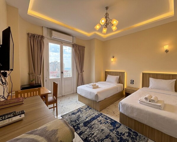 Desk, free WiFi - Via Cairo Hotel (Cairo Governorate)