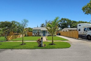 Property grounds - Blue Ocean Retreat By Dream Vacation (Fort Lauderdale)