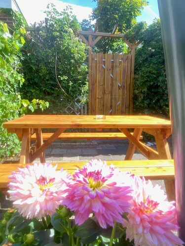 Summer house in Egmond aan Zee. Centrally located and quiet. Private parking space