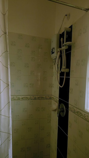 Executive Apartment, 1 Bedroom, Pool View | Bathroom | Shower, eco-friendly toiletries, hair dryer, slippers - Sunset Holiday Paradise - Shanzu Beach (Mombasa)