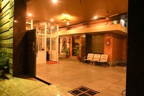 Spa - Hotel Vills - Stay in Luxury Guest House (Lucknow)