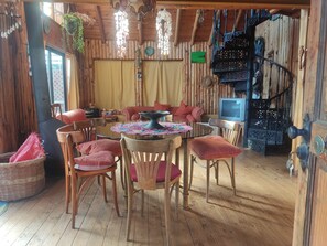 Dining - Amazing 3-bedroom house in Isla Negra perfect for your getaway (Isla Negra)