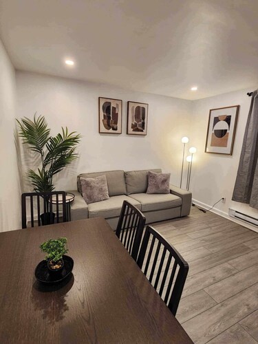 Montreal Rental 2 BRs/ Full Bathroom
