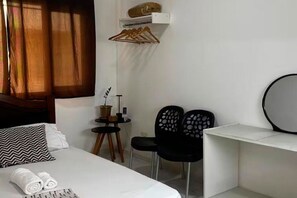 Room - Vrbo Property (Niterói)