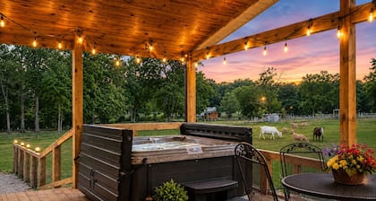 Smallville Farm Retreat * Sleeps 29
