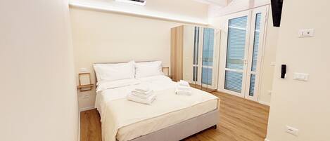 1 chambre, fer et planche à repasser, Wi-Fi gratuit, draps fournis