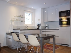 Fridge, microwave, oven, dishwasher - Alpenhof Appartement/Fewo Alpenhof | 4-Bettwohnung by Interhome (Saas-Fee)