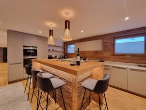 Fridge, oven, dishwasher, cookware/dishes/utensils - Berghof 2. OG Appartement/Fewo 8-Bettwohnung by Interhome (Saas-Fee)