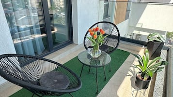 Luxury Studio Suite, City View | Balcony