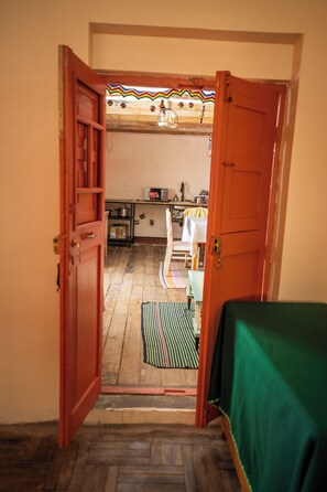 Superior Apartment, Patio, Courtyard View | Interior - Casa Felicia y Victor (Puno)