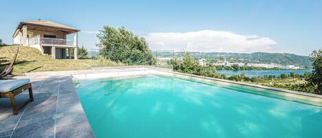 室外泳池、暖水池