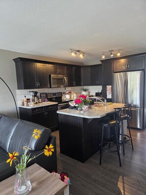 Interior - The LUX Home Retreat Near Beach. A Perfect Place to Getaway Year-Round! (Sylvan Lake)