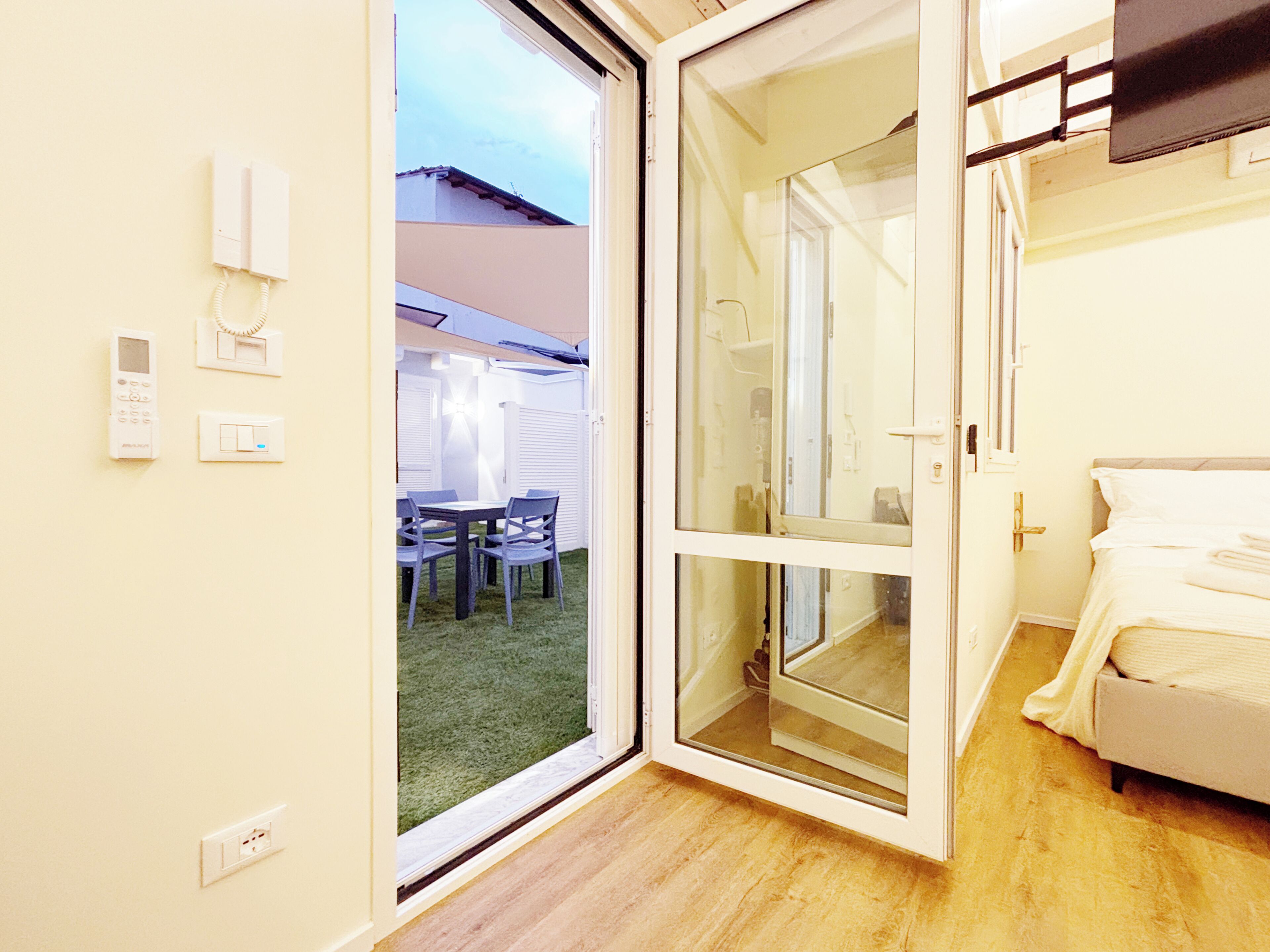 1 chambre, fer et planche à repasser, Wi-Fi gratuit, draps fournis