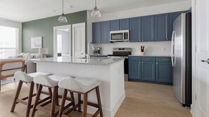 Fridge, dining tables - Landing | Modern 2BD, Gym, Clubhouse (San Antonio)