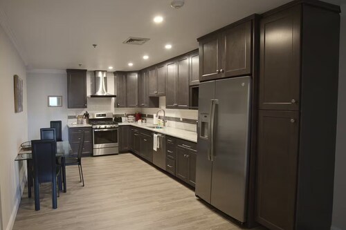  Main Street Hyannis 1-bedroom Apartment Walk Everywhere!