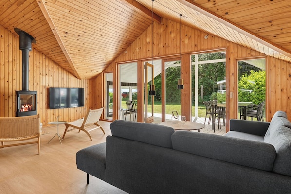 TV - Holiday Home, Nysted - Lolland´s pearl: sea view (Nysted)
