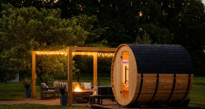 HildeHaus | HeatedPool, GameRoom, PickleBall, Sauna, Theater, & More