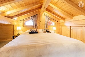 Bügeleisen/Bügelbrett, Reisekinderbett, kostenloses WLAN, Bettwäsche