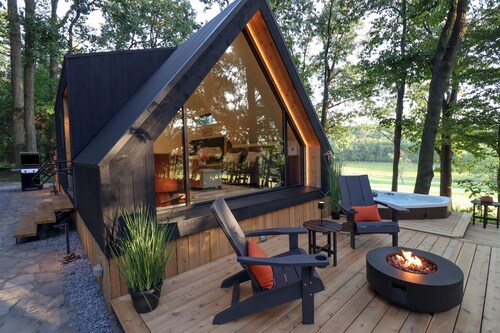 NEW-The Marburg Cabin Modern A-frame