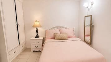 1 bedroom, iron/ironing board, WiFi