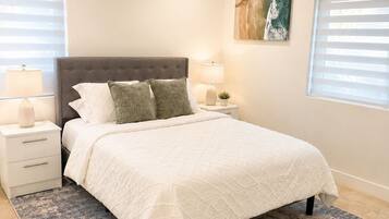 3 bedrooms, iron/ironing board, WiFi, bed sheets