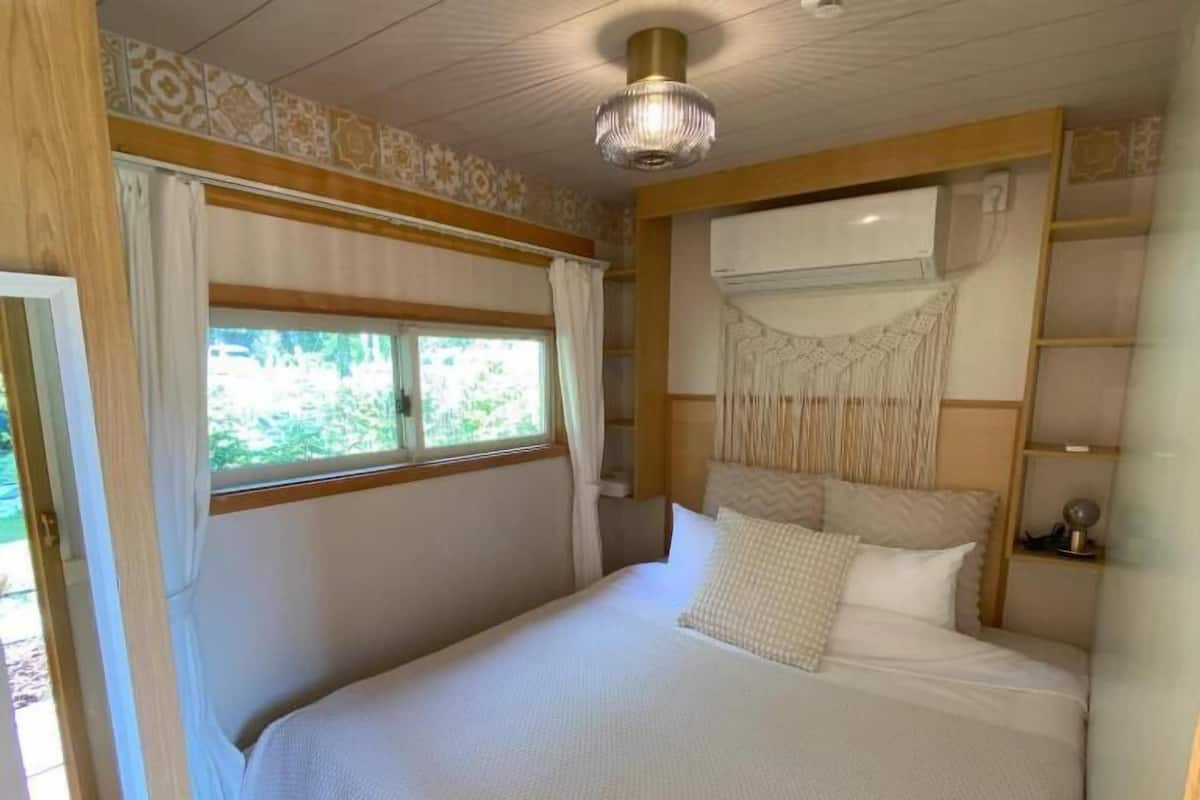 Villa Deluxe, patio, vista al jardín | Escritorio 