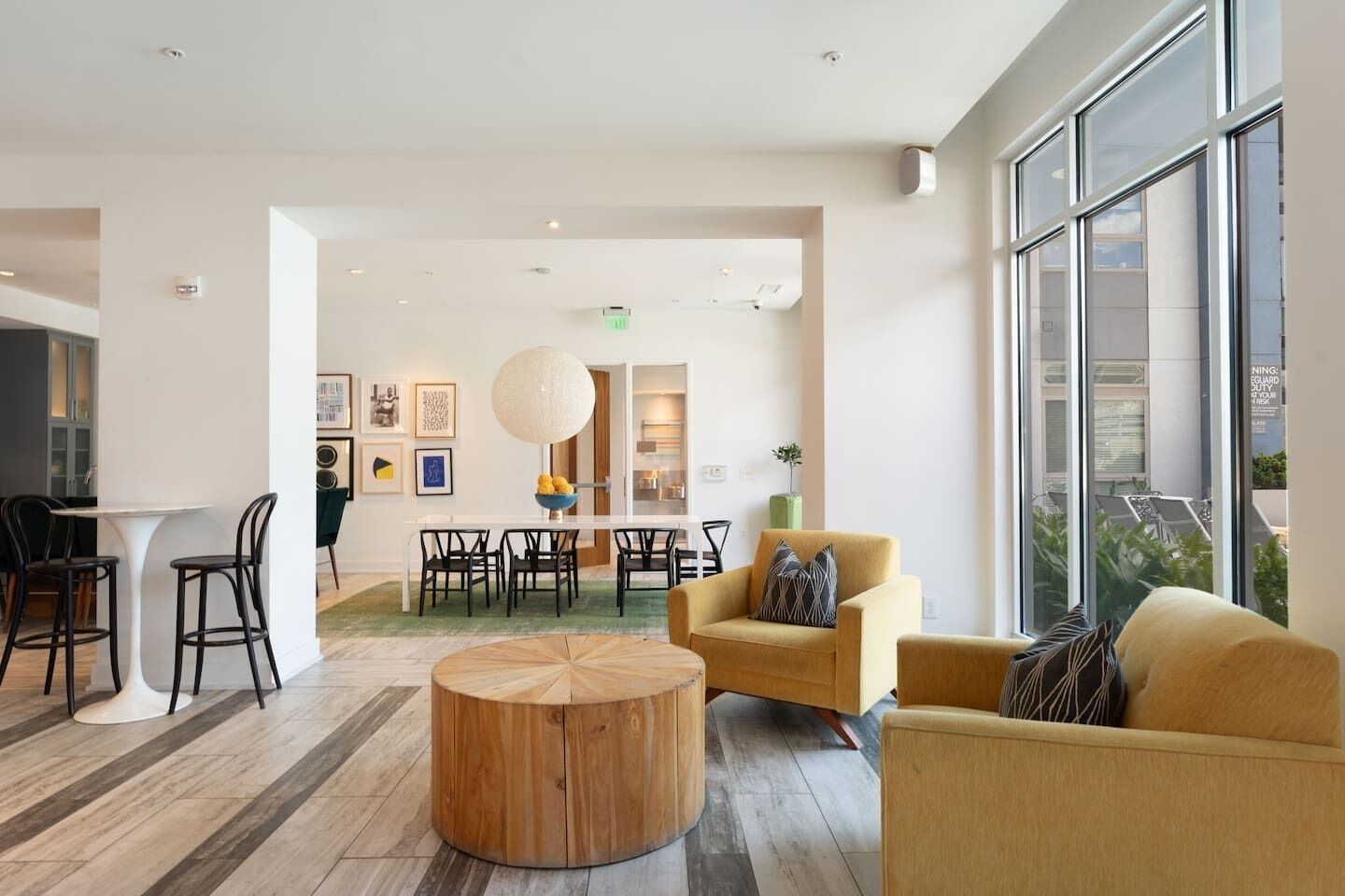 Cozy Carolina - Free Parking, Gym, Pool - Charlotte, NC