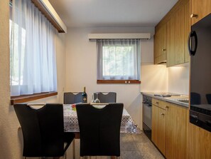 Dining - Amici Appartement/Fewo 4-Bettwohnung by Interhome (Saas-Almagell)