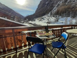 Outdoor dining - 6-Bettwohnung 2. Stock by Interhome (Saas-Almagell)