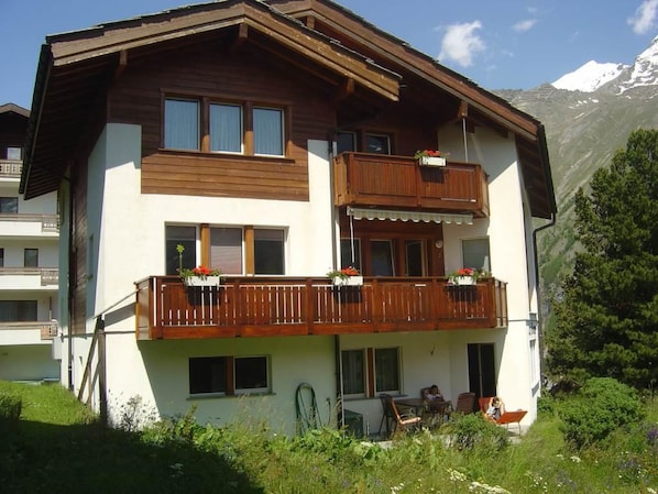 Esterni
